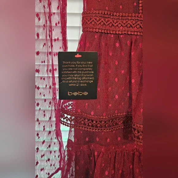 NWT Bebe Lace Dress Size 6 - Picture 6 of 10